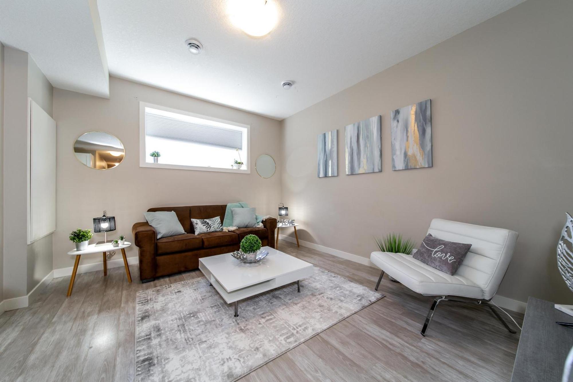 Executive Home - Long Stays Welcome - Garage Parking - Free Wifi & Netflix Edmonton Quarto foto